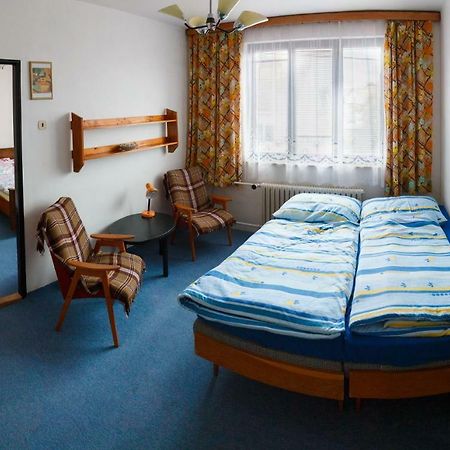 Гостевой дом Family House Moravsky Kras Vilemovice Экстерьер фото